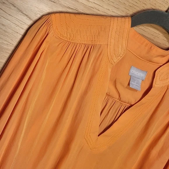 CHICO'S TEXTURED STITCHED V-NECK BALLOON SLEEVE BLOUSE EUC SIZE XS SMALL 0 - Picture 7 of 10